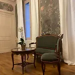 House Of Mailly 住宿加早餐酒店 3*