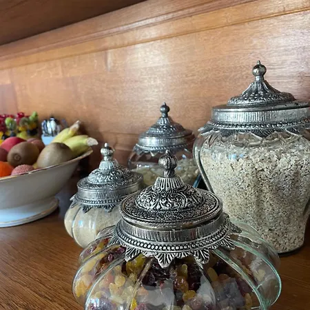 Bed and breakfast House Of Mailly 3*