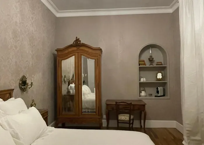 Bed and breakfast House Of Mailly 3*