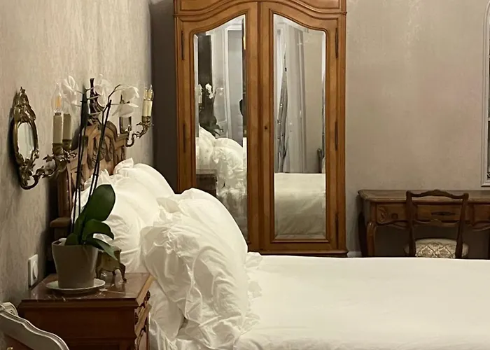 Bed and breakfast House Of Mailly 3*