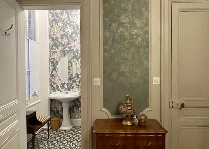 House Of Mailly Bed and breakfast 3*