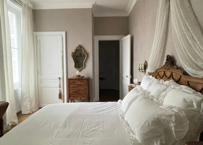 House Of Mailly Bed and breakfast Châtellerault