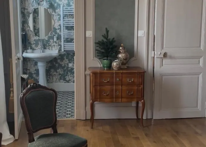 House Of Mailly Bed and breakfast Châtellerault